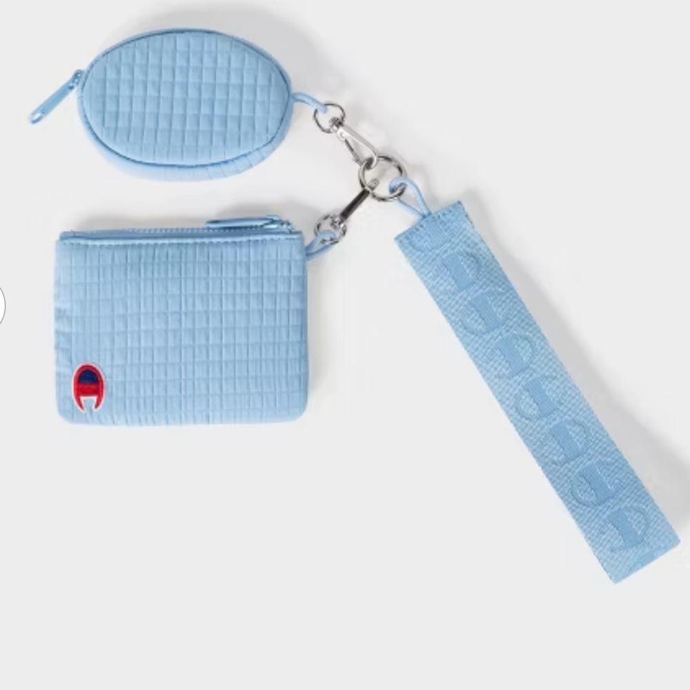 Champion Accessory Set - Picture 2 of 6